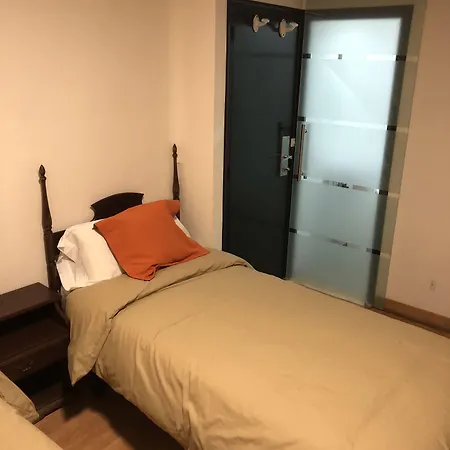 Di Verena Hostel Puigcerdà