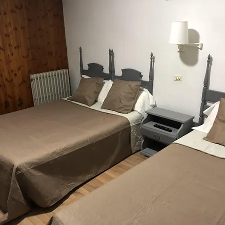Di Verena Hostel Puigcerdà