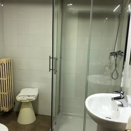 Di Verena Hostel Puigcerdà